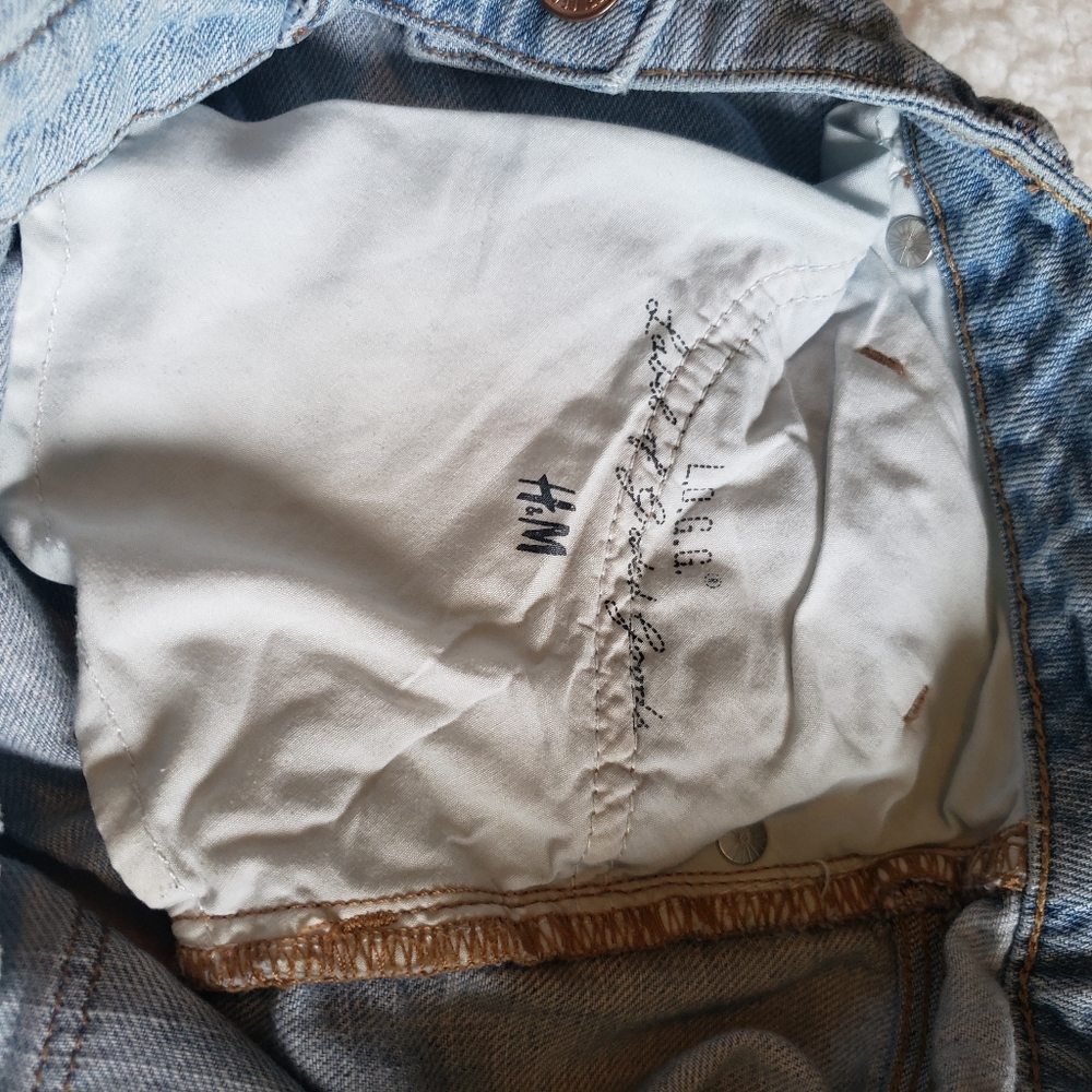 H&M L.O.G.G Short - Picture 9 of 9